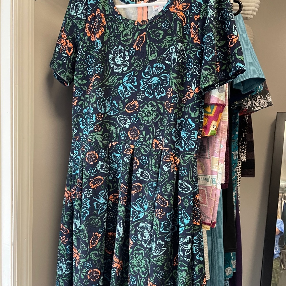 Lularoe Amelia